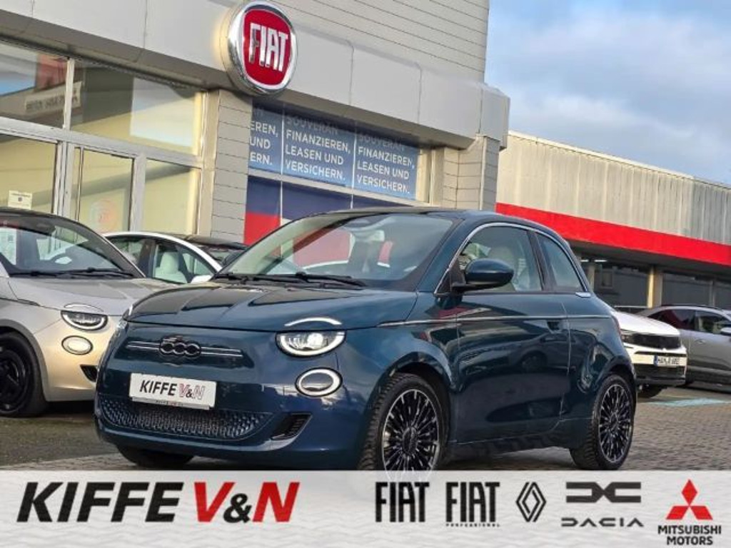 Fiat 500e La Prima