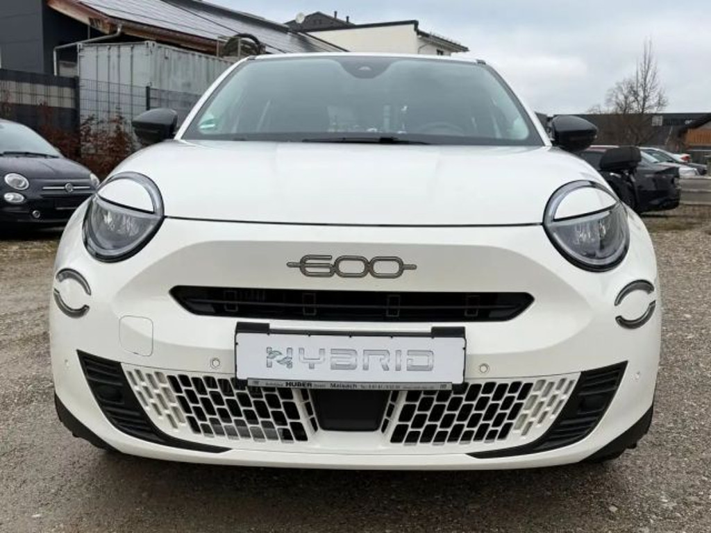 Fiat 600e Hybrid 1.2 74 kW (100 PS) DCT + Komfortp.