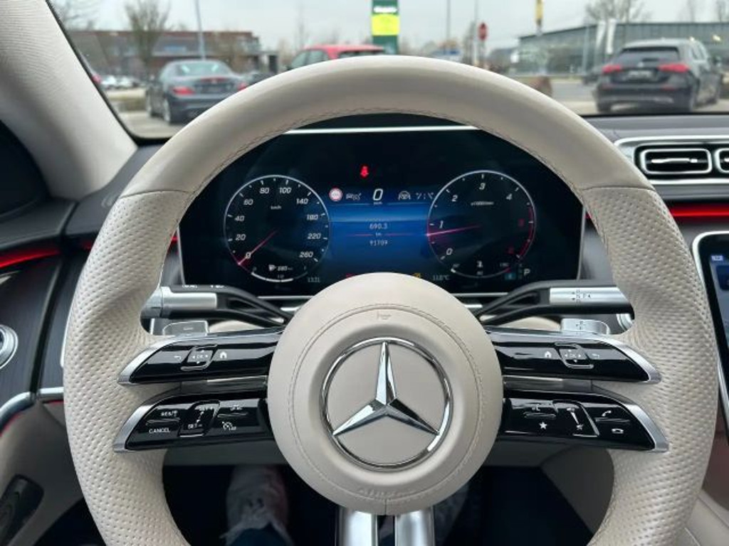 Mercedes-Benz S-Klasse