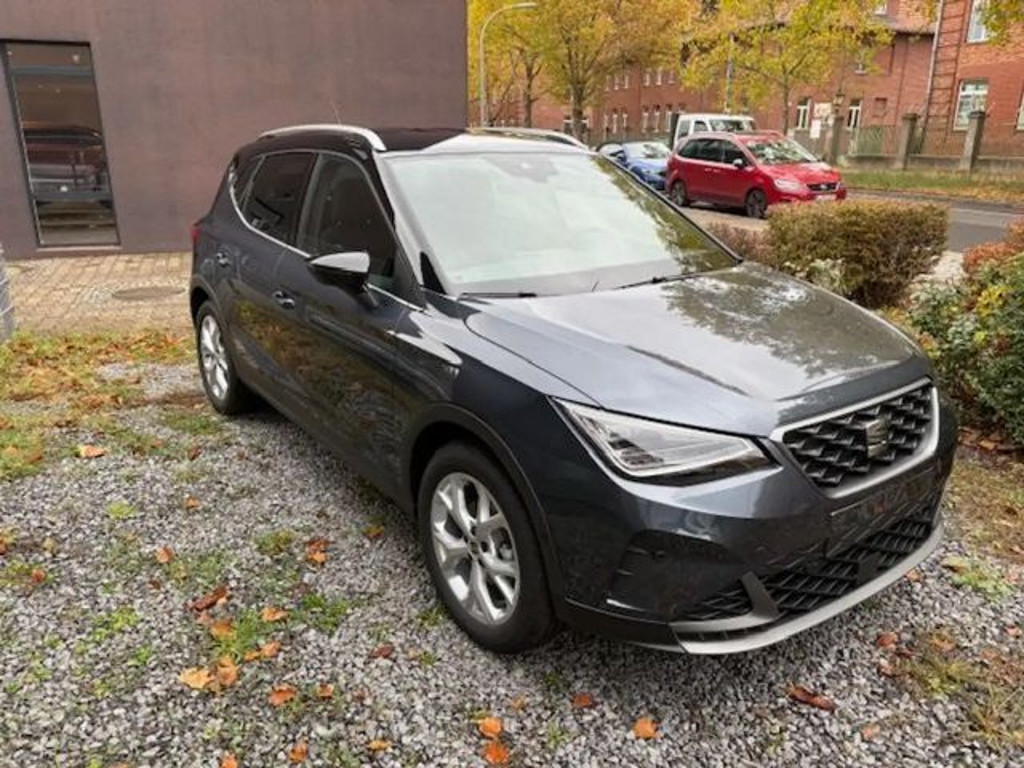 Seat Arona