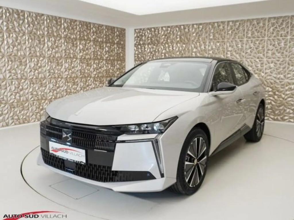 DS N°4 E-Tense Jules Verne