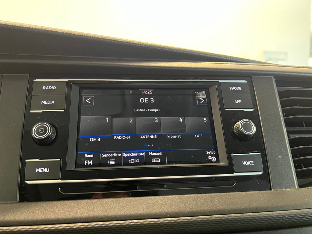 Volkswagen Caravelle