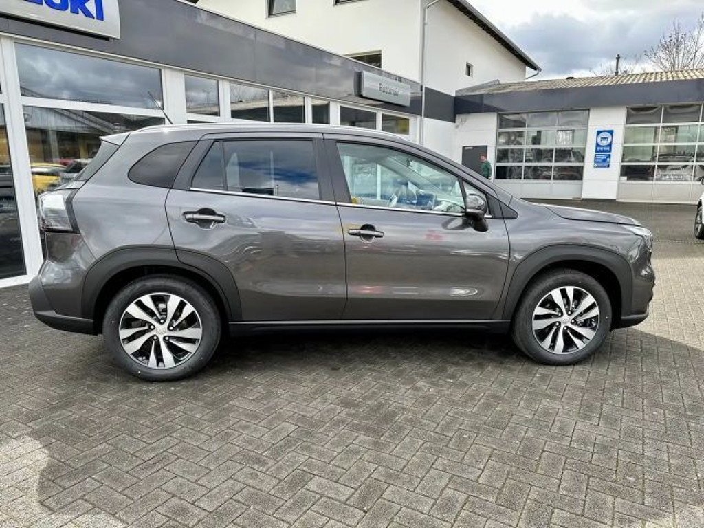 Suzuki S-Cross