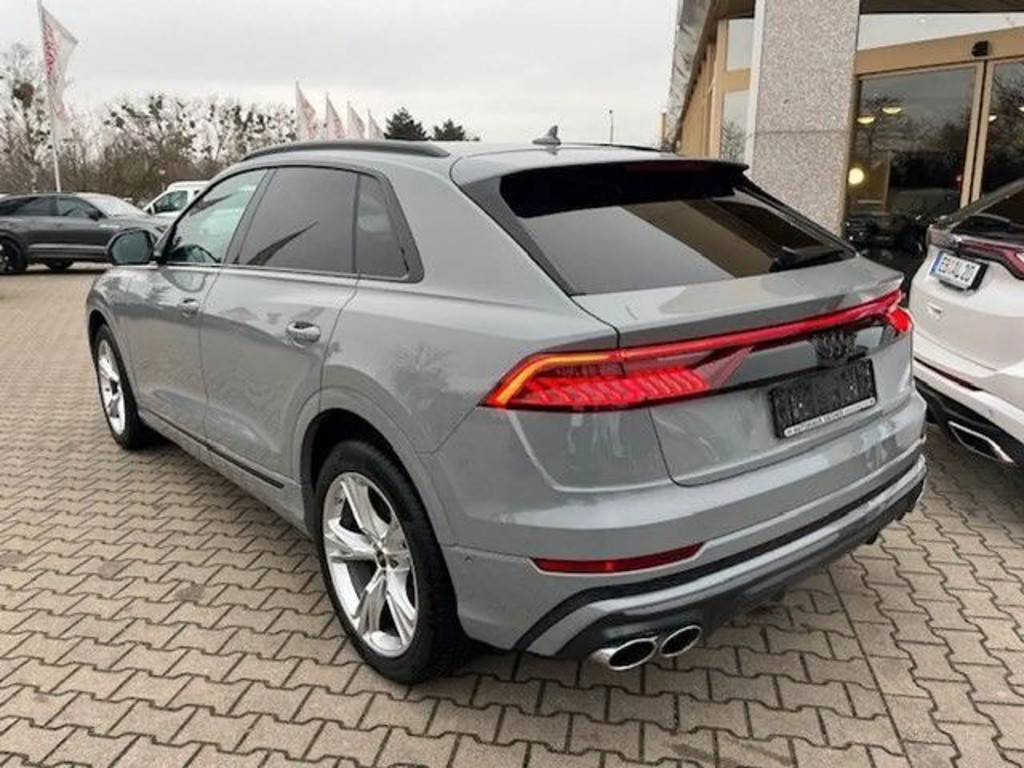 Audi SQ8