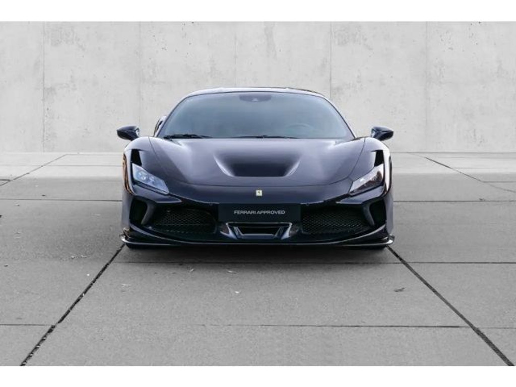 Ferrari F8