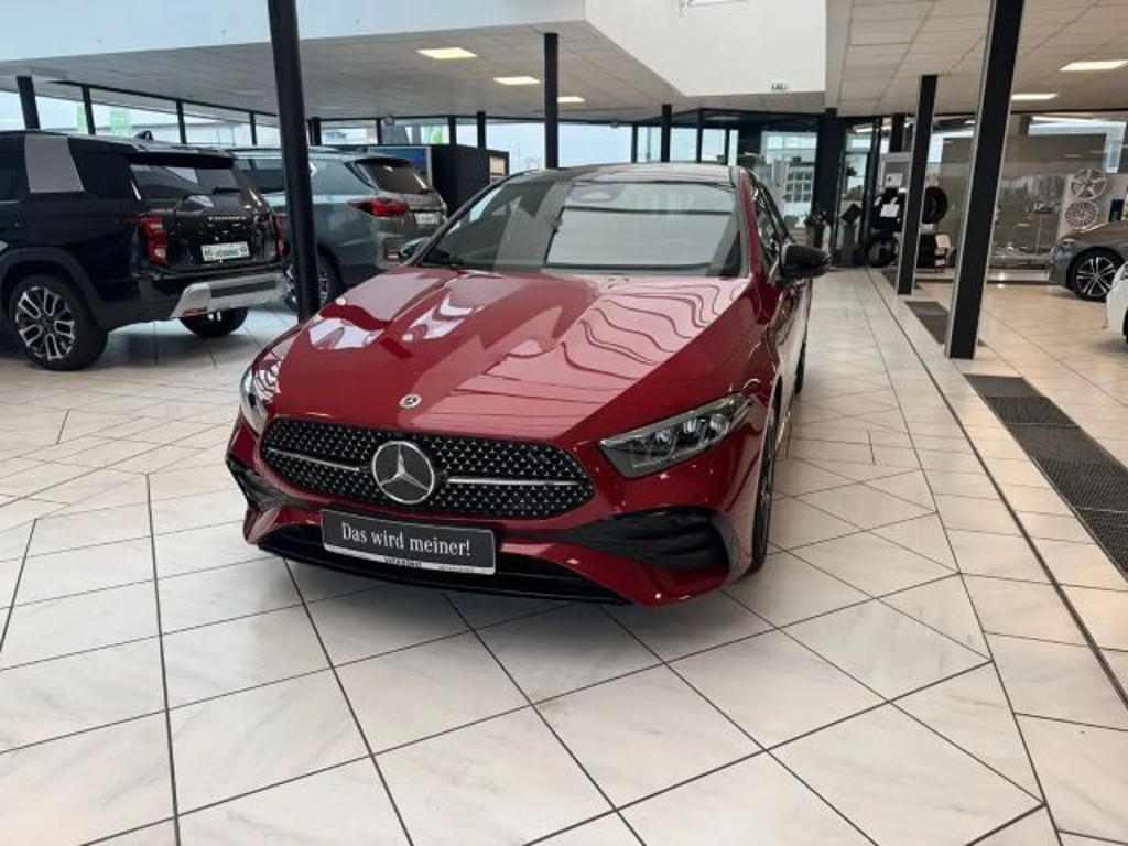 Mercedes-Benz A-Klasse A 180 AMG Line