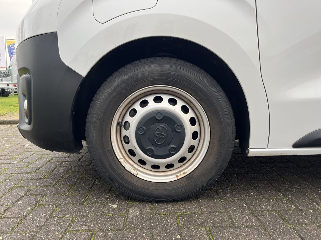 Toyota Proace Verso EV