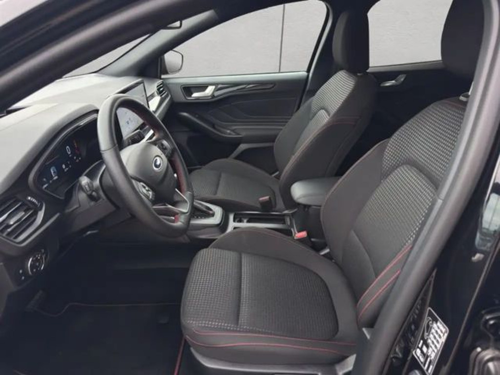 Ford Focus EcoBoost Wagon ST Line