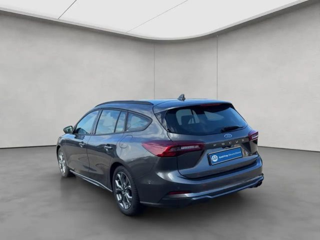 Ford Focus EcoBoost Wagon ST Line