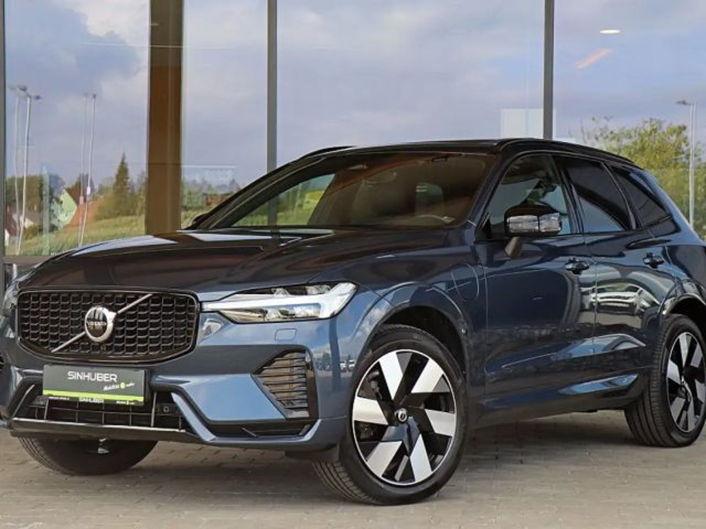 Volvo XC60 AWD Geartronic T6 Recharge Ultimate Dark