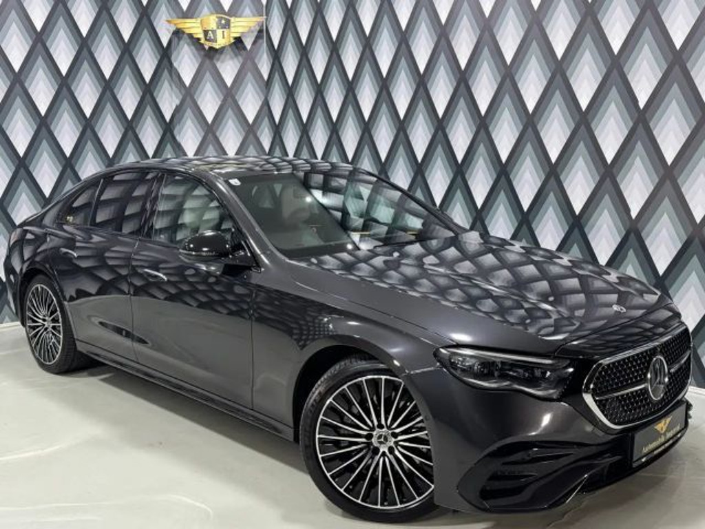 Mercedes-Benz E-Klasse E 300 AMG Line Premium E 300 e Sedan