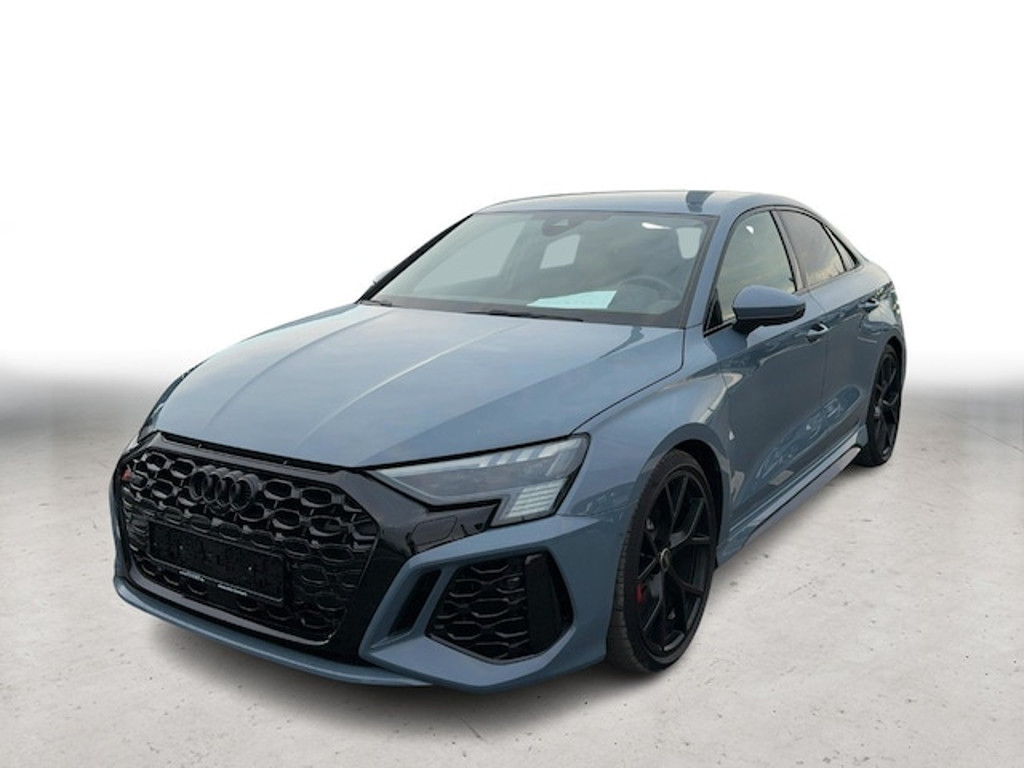 Audi RS3 Sedan Quattro S-Tronic