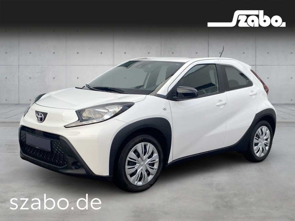 Toyota Aygo X Business 5-deurs Basis