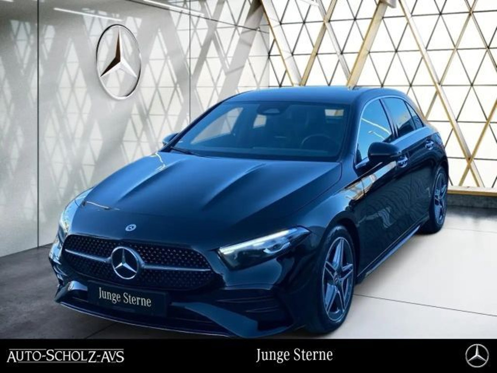 Mercedes-Benz A-Klasse A 200 AMG Line A 200 d