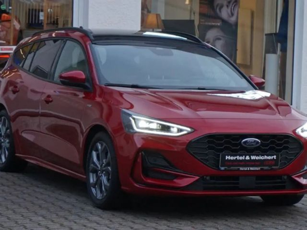 Ford Focus EcoBoost Wagon ST Line