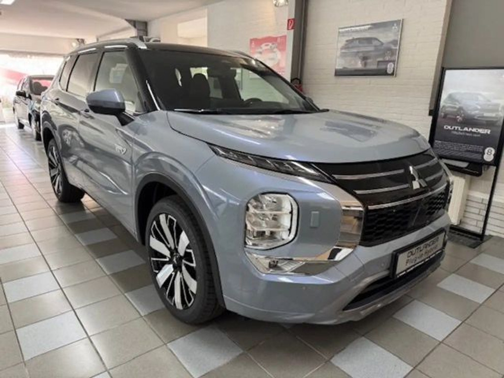 Mitsubishi Outlander PHEV 4WD