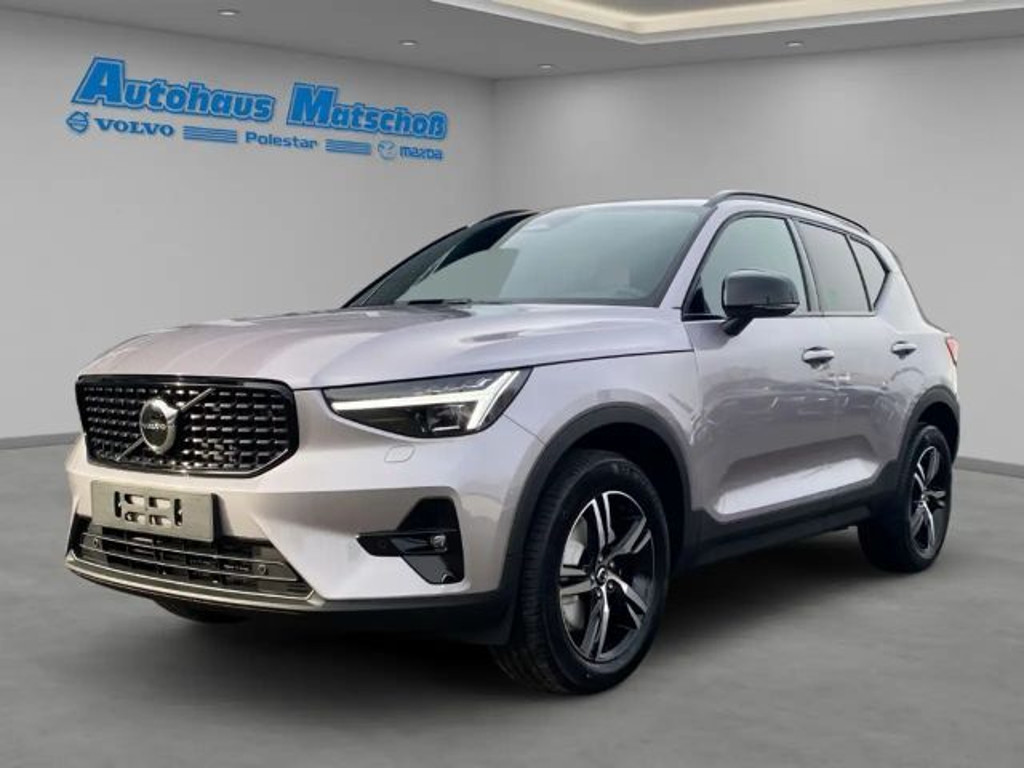 Volvo XC40 Plus Dark
