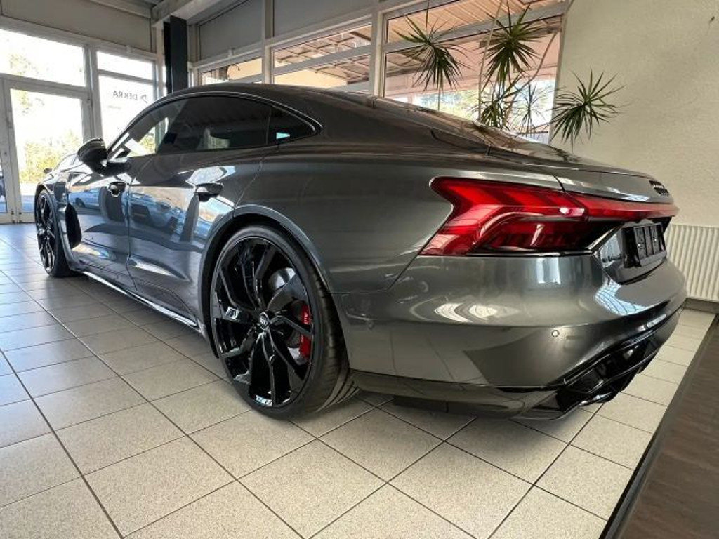 Audi e-tron GT