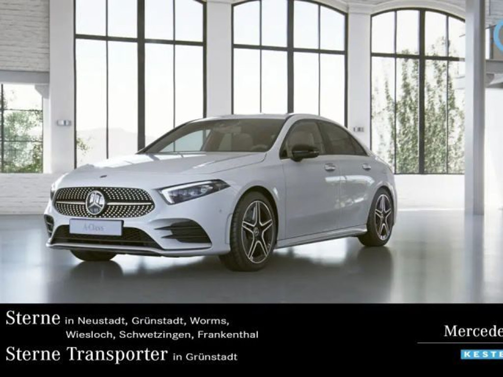 Mercedes-Benz A-Klasse A 220 AMG Line A 220 d