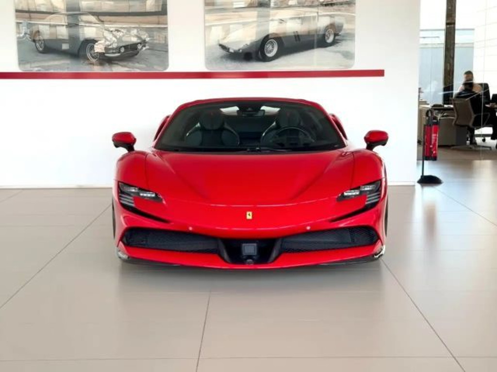 Ferrari SF90
