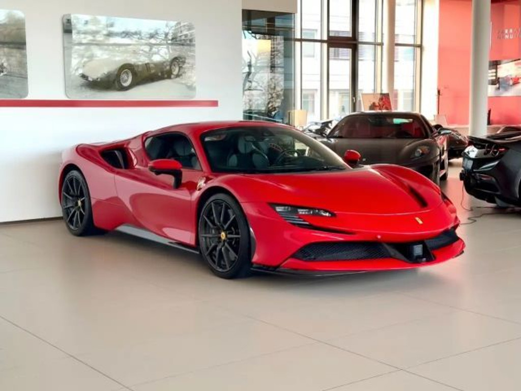 Ferrari SF90