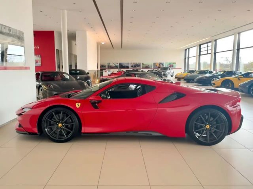 Ferrari SF90