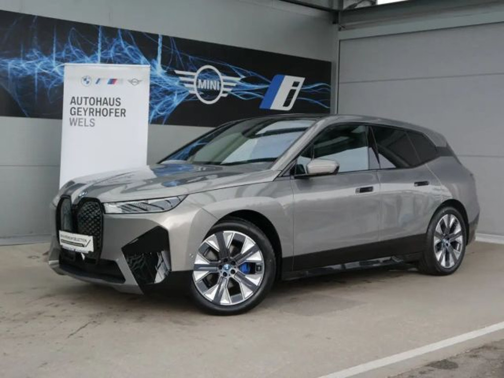 BMW iX xDrive40