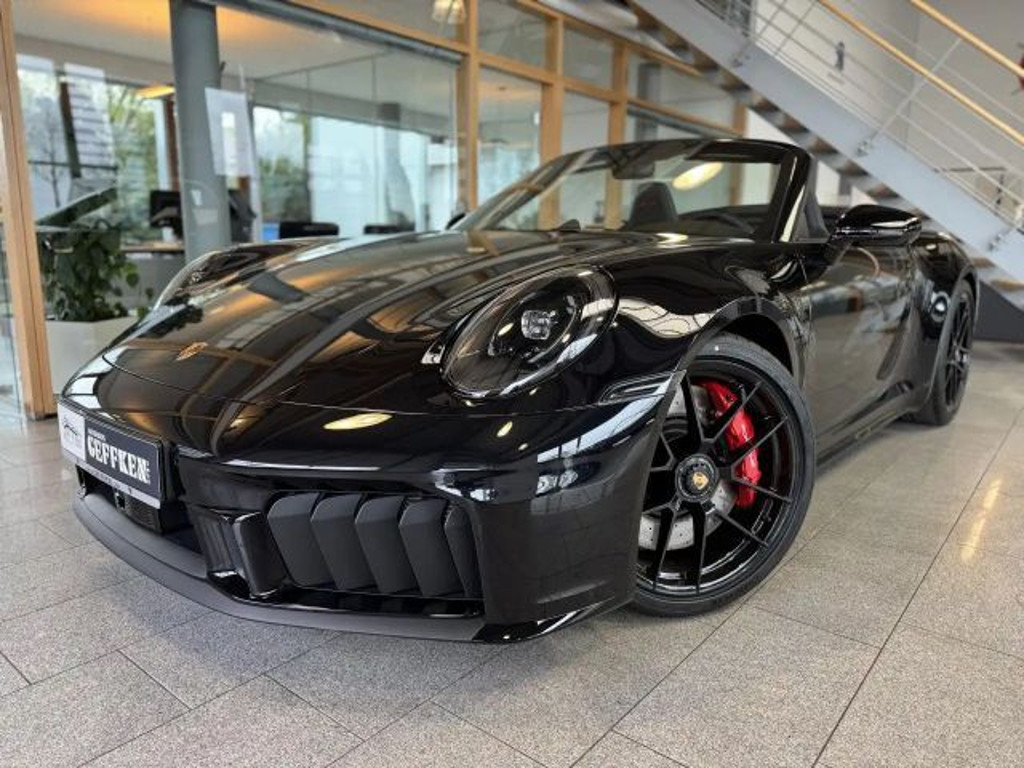 Porsche 992 GTS Cabrio Carrera