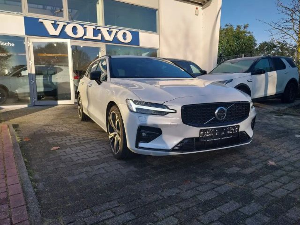 Volvo V60 Plus Dark