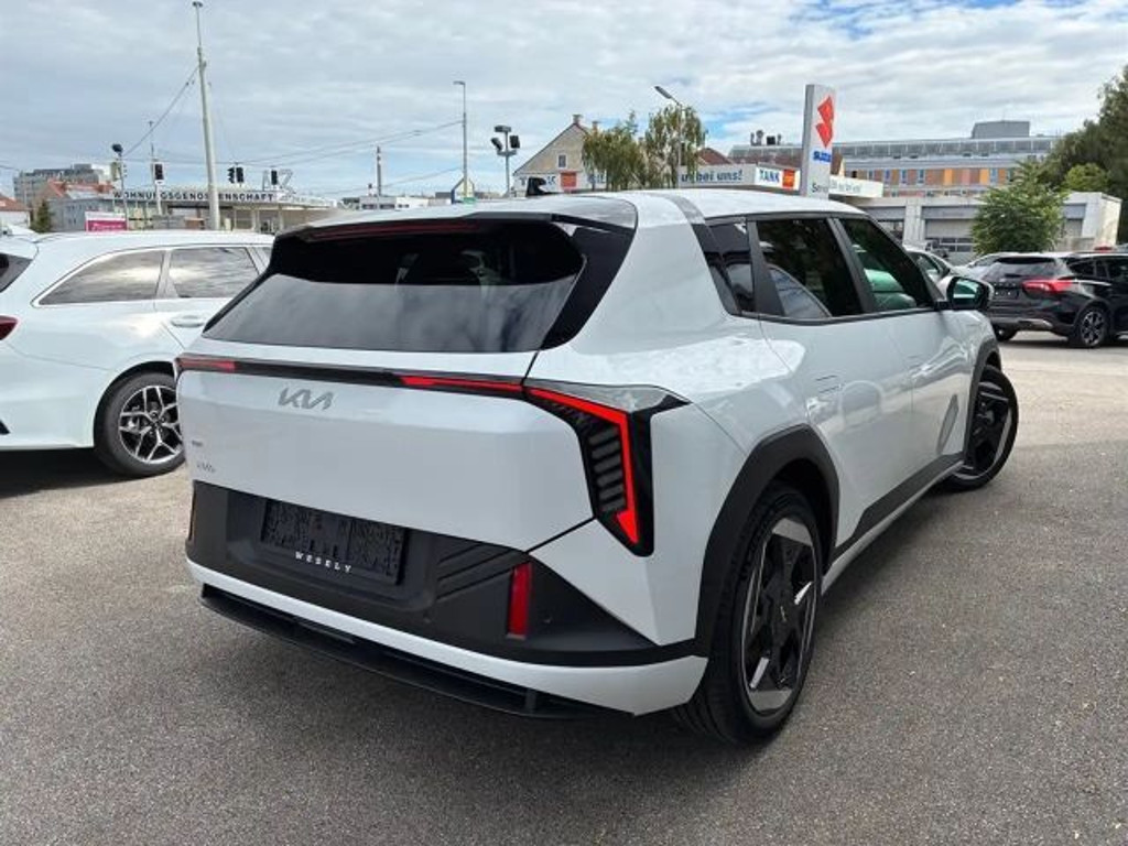 Kia EV4