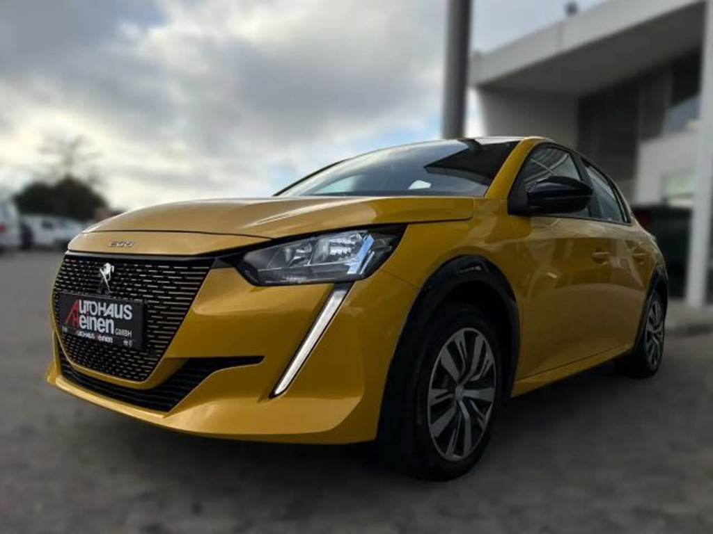 Peugeot e-208