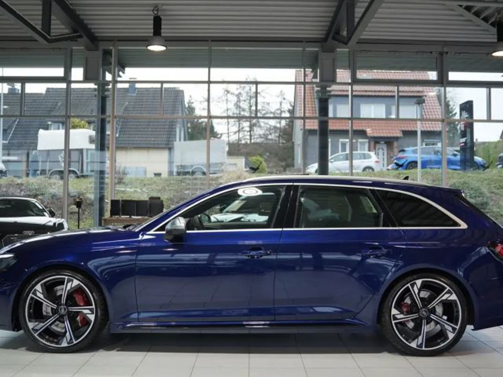 Audi RS4