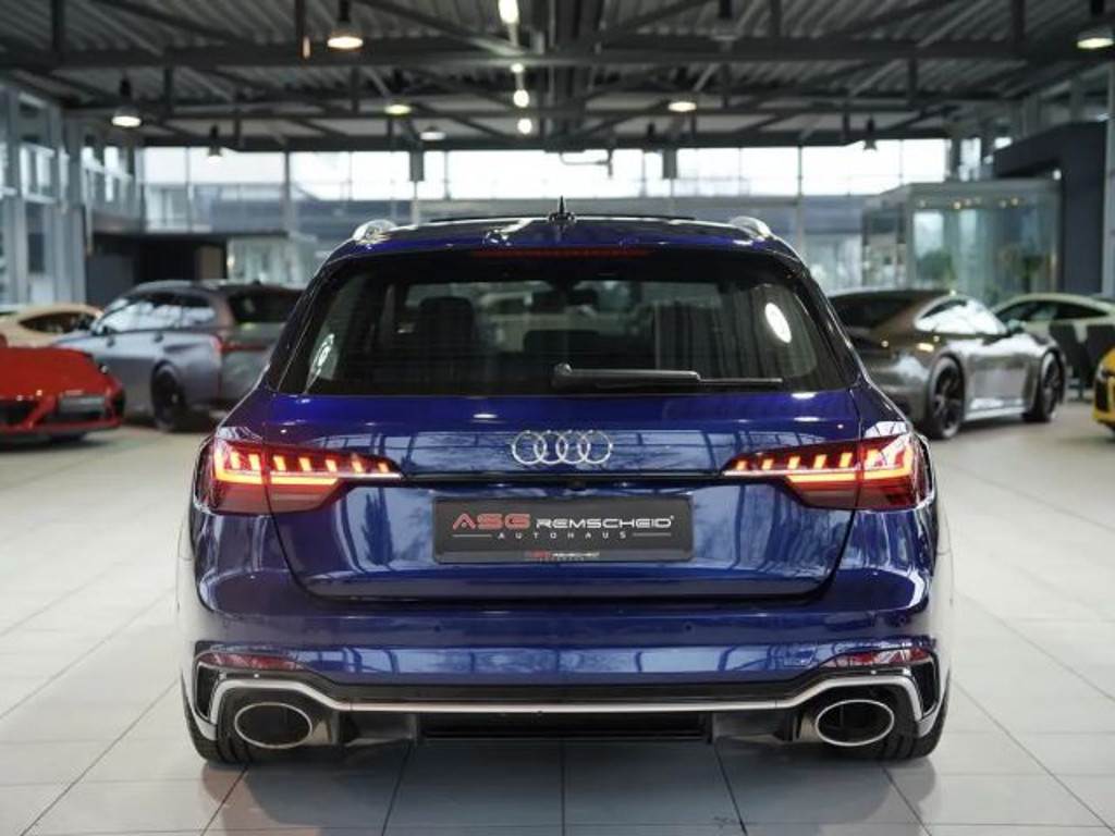 Audi RS4