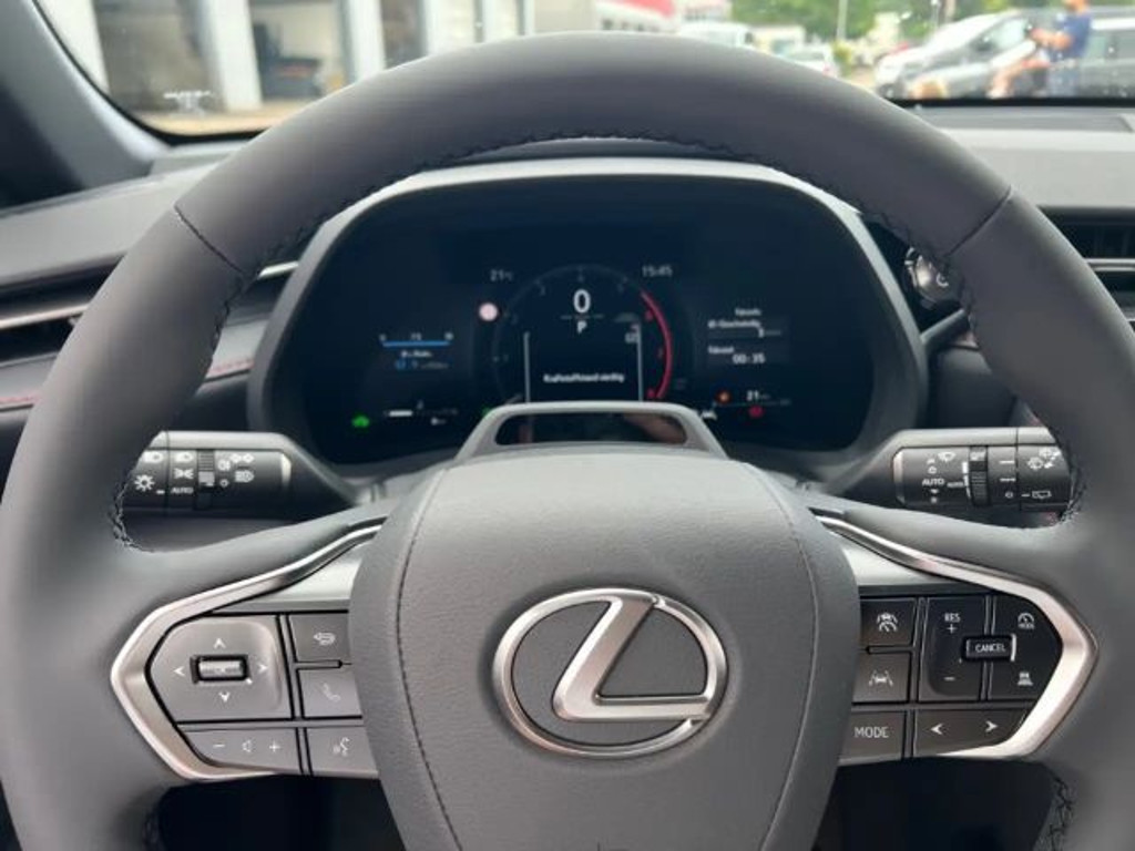 Lexus LBX