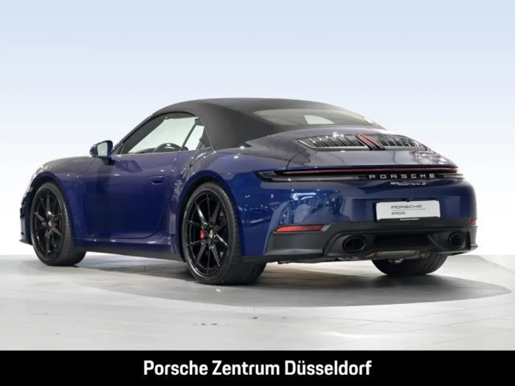 Porsche 992