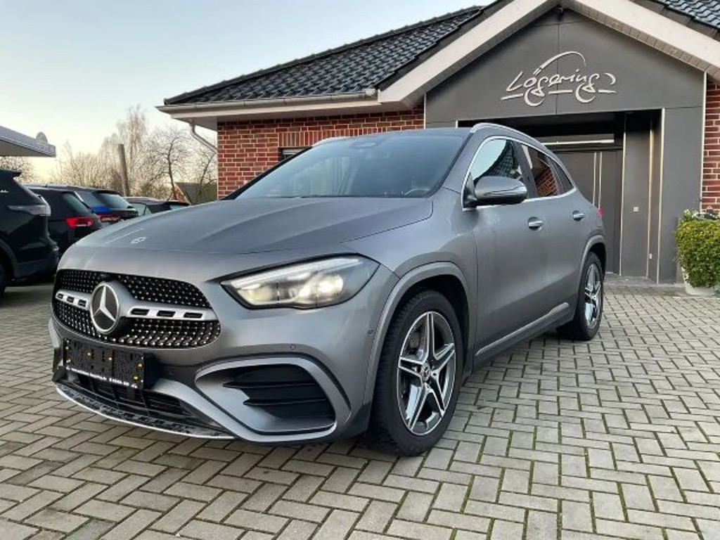 Mercedes-Benz GLA-Klasse GLA 200 AMG Line GLA 200 d