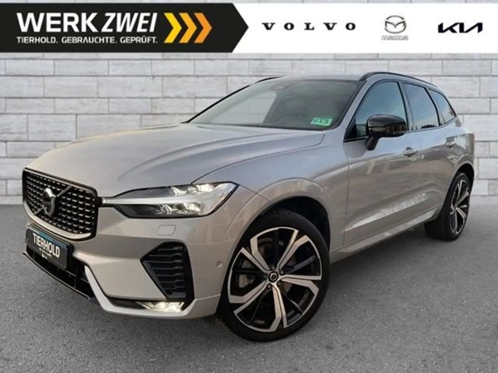 Volvo XC60 Plus Dark