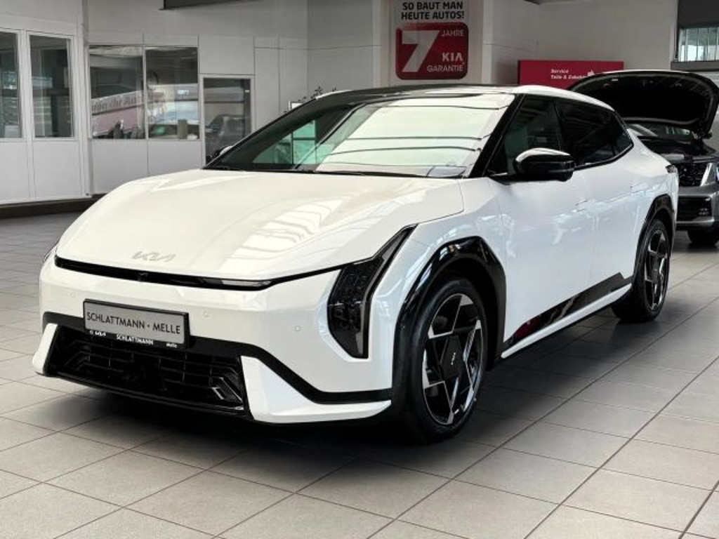 Kia EV4 Fastback 81.4 kWh