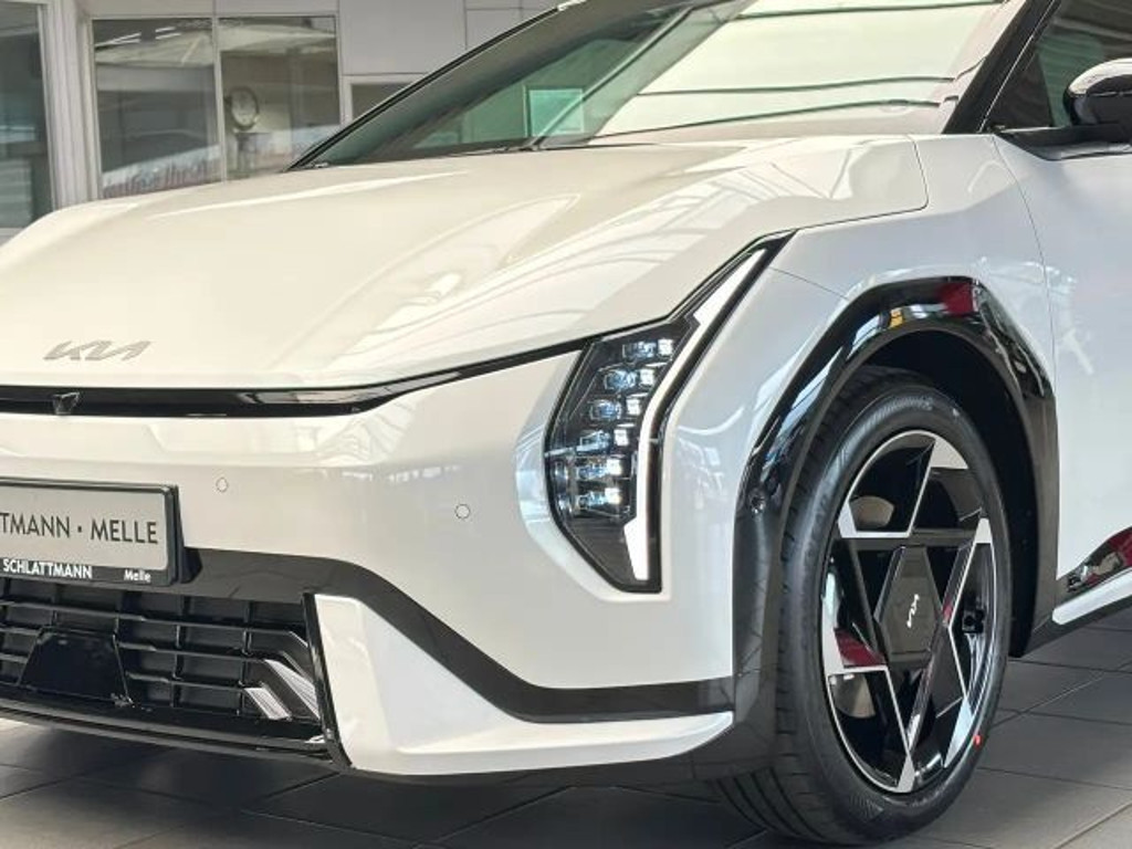 Kia EV4