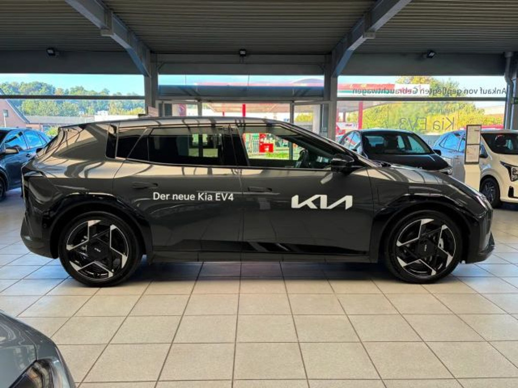 Kia EV4