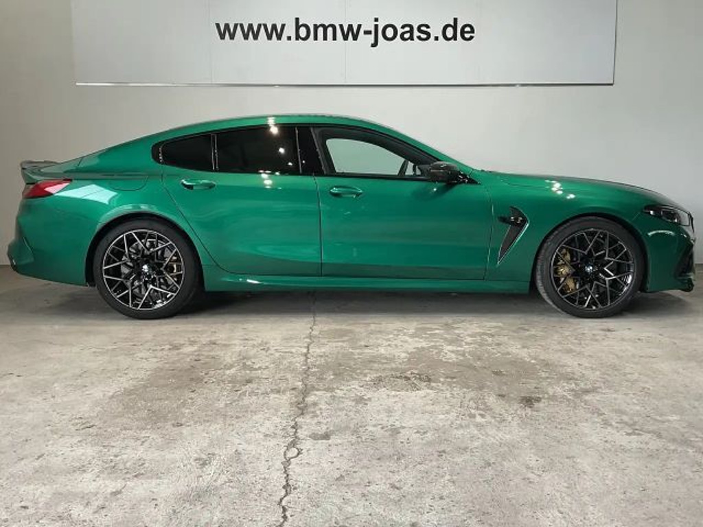 BMW M8