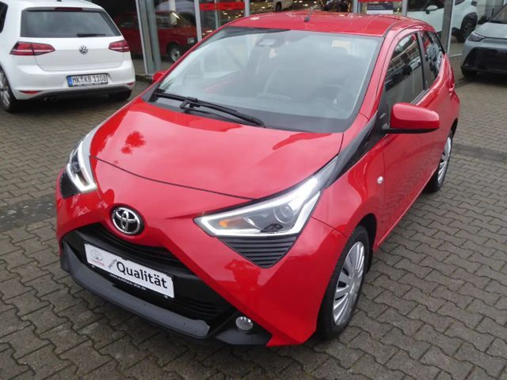 Toyota Aygo Team D Hatchback X-play Play