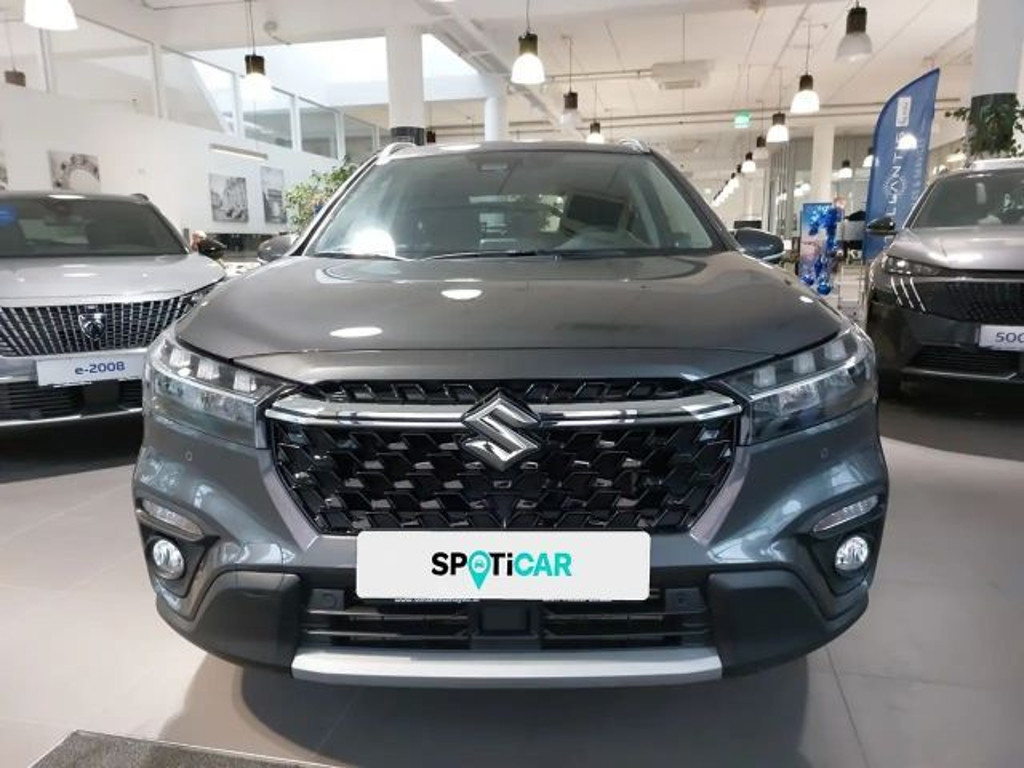 Suzuki S-Cross Hybrid