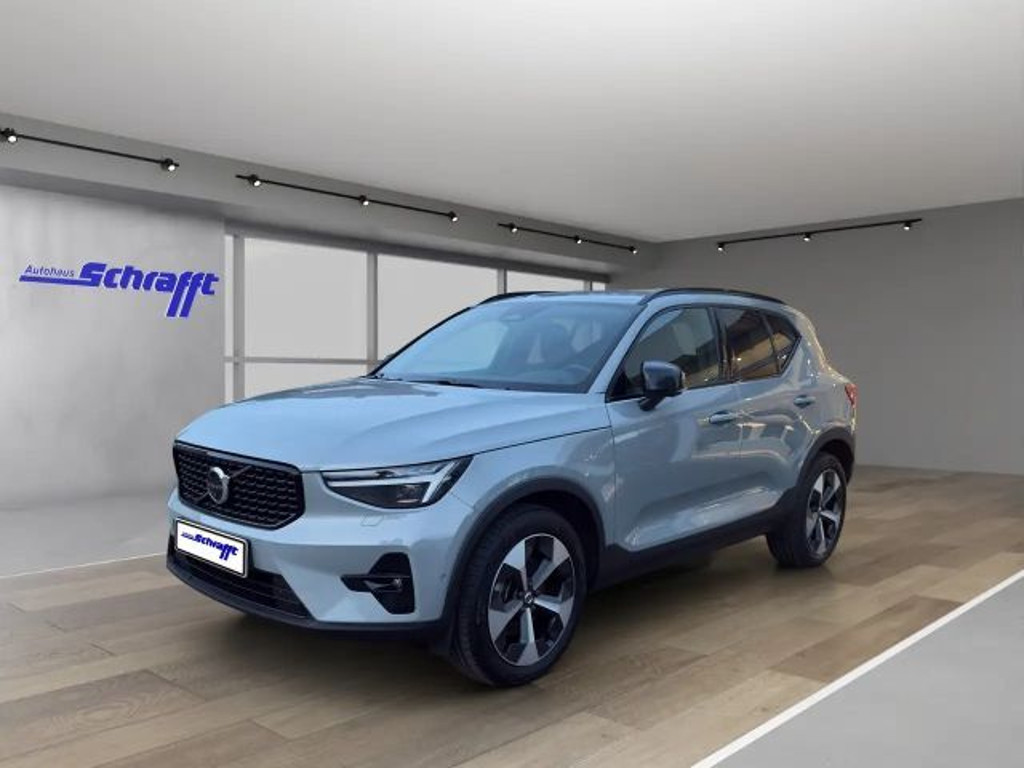 Volvo XC40 Plus Dark