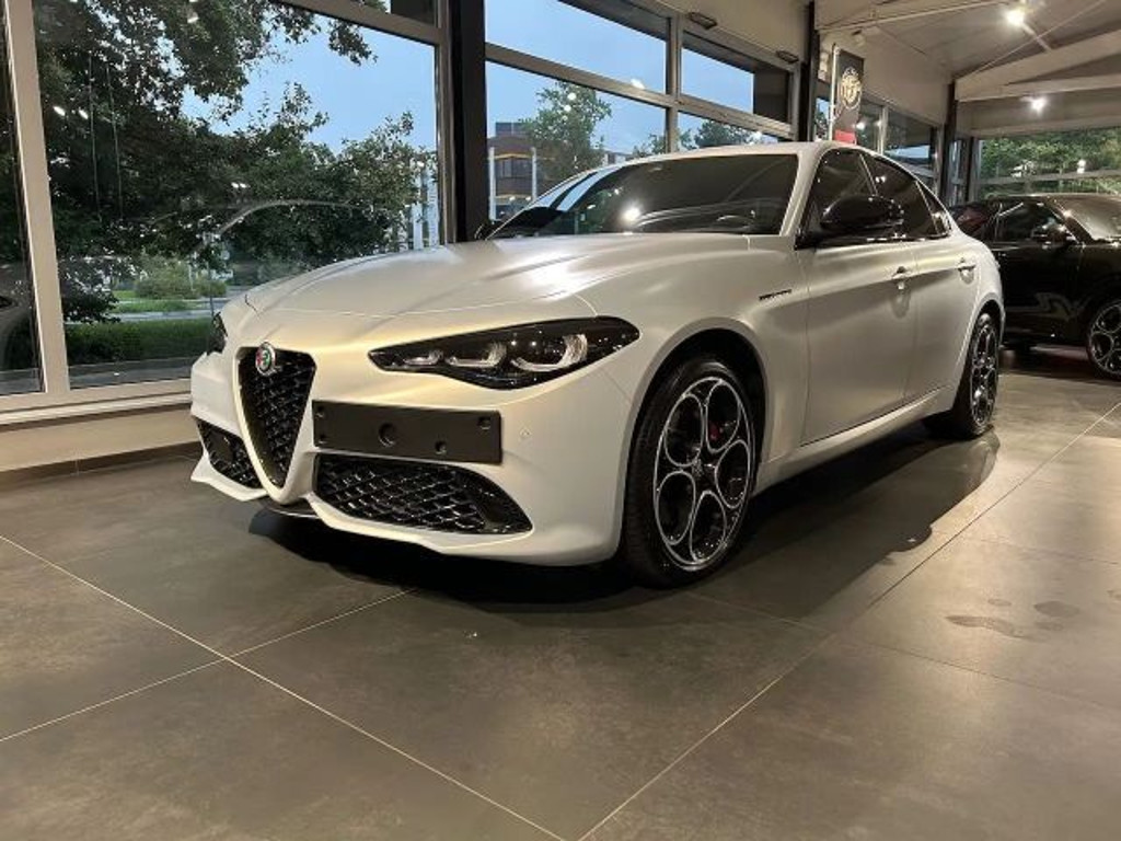 Alfa Romeo Giulia Q4