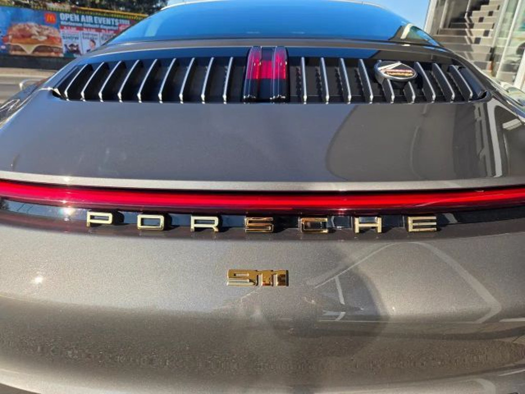 Porsche 992