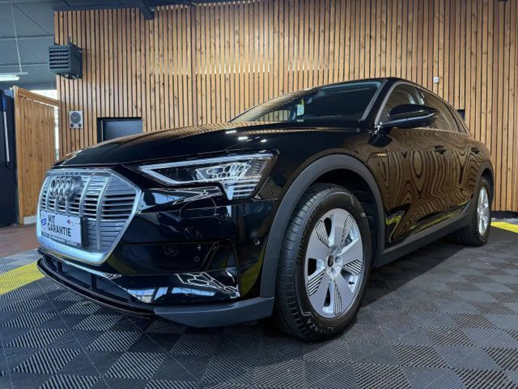 Audi e-tron Quattro 50