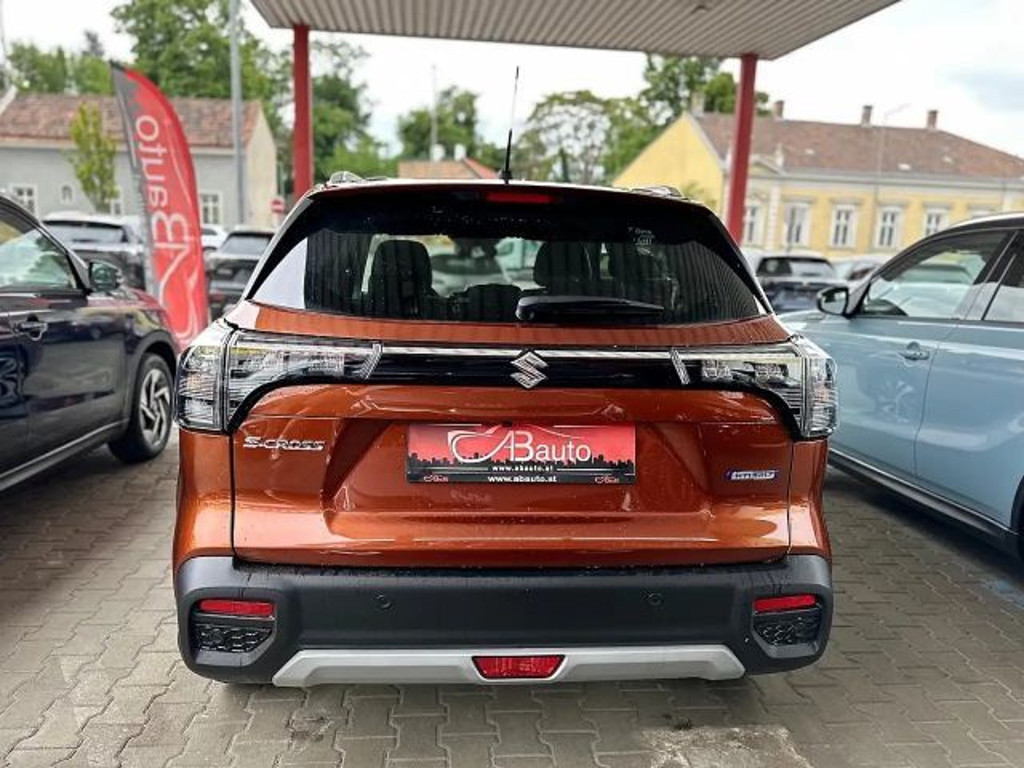 Suzuki S-Cross