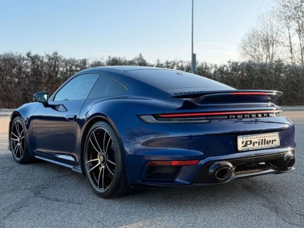 Porsche 992