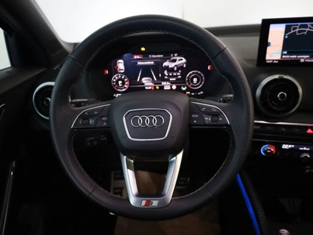 Audi SQ2